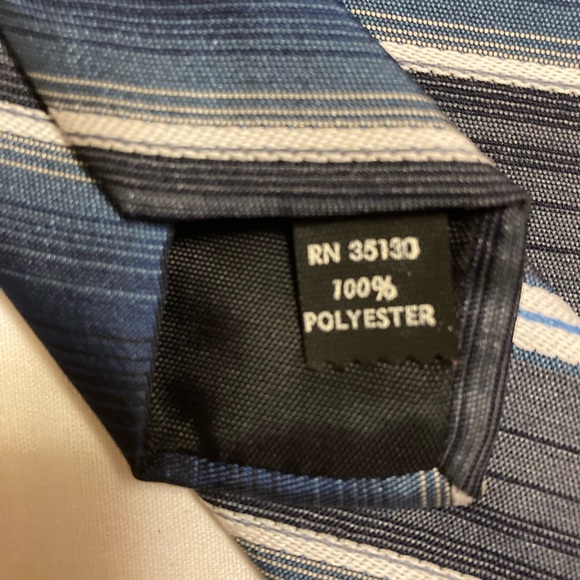 Men’s clip tie Like new 17 and a half inches long - Picture 5 of 8